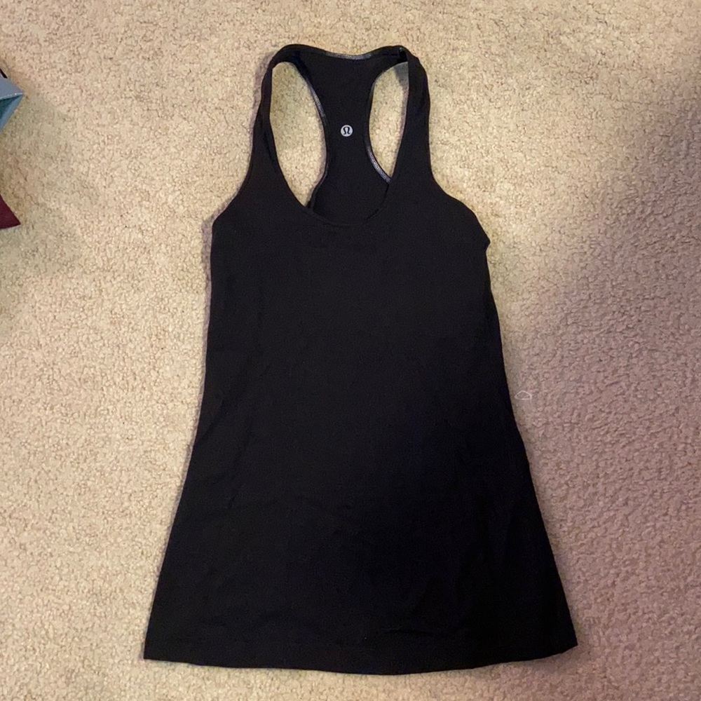 Lululemon black tank